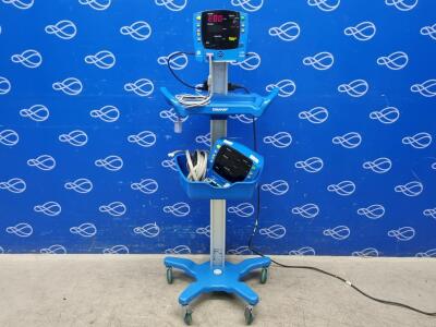 2 x GE Carescape V100 Dinamap on One Rollstand