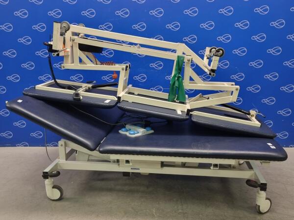 1 x Akron 2-Section Bariatric Couch and 1 x Akron 3-Section Patient Couch