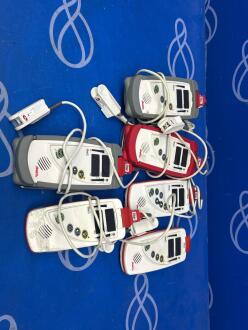6 x Massimo SET Rad 5v Portable SPO2 Monitors