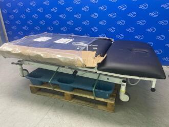 Doherty 2-Section Electric Bariatric Couch - 3