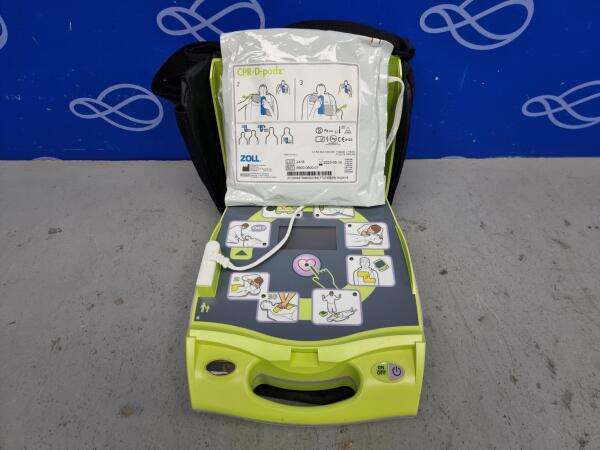 Zoll AED Plus Defibrillator