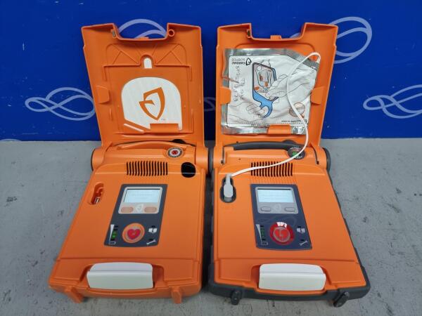 Cardiac Science Powerheart G5 AED Defibrillator & Cardiac Science 190-5020-002 Training Device