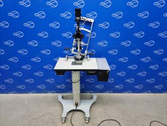 Haag-Streit 900 Slit Lamp on Motorised Table