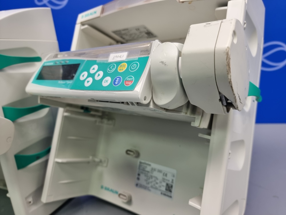 4 x Braun Perfusor Space Syringe Pumps with 4 x SpaceStation Docking Units