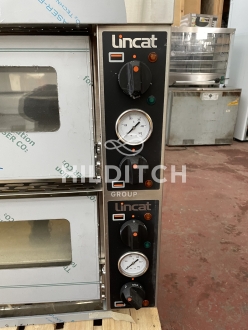 Lincat Twin Deck Pizza Oven - 2