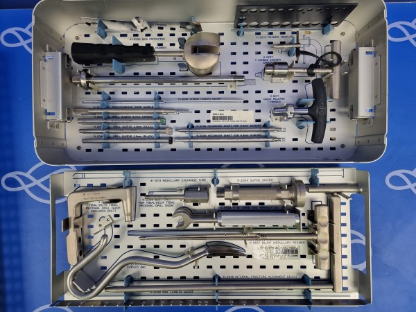 Smith & Nephew Russell-Taylor Tibial/Delta Tibial Instrument Set