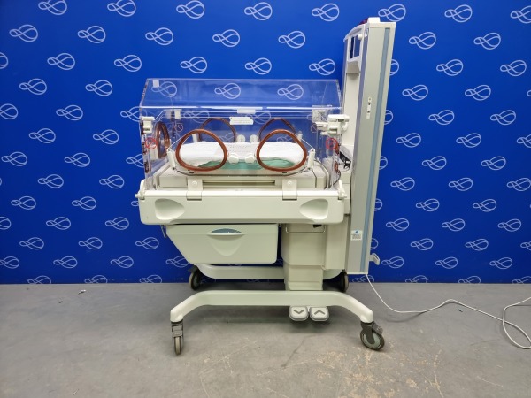 GE Giraffe Incubator